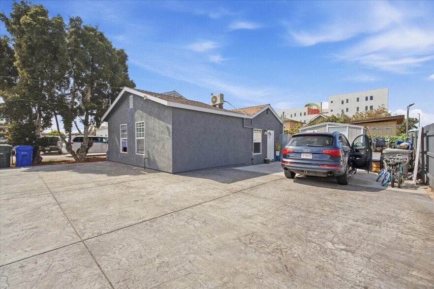 More Photos Of 2304 G Ave, National City Apartments For Sale