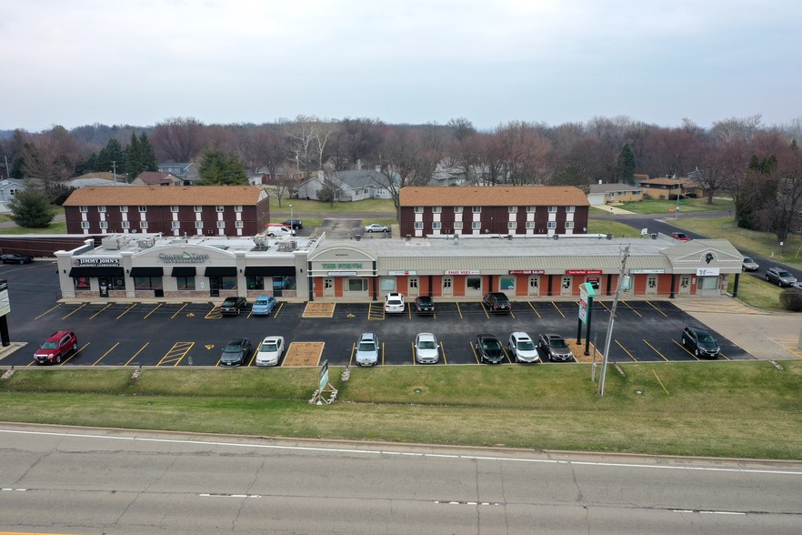 Primary Photo Of 8500-8512 N Knoxville Ave, Peoria Storefront Retail Office For Lease