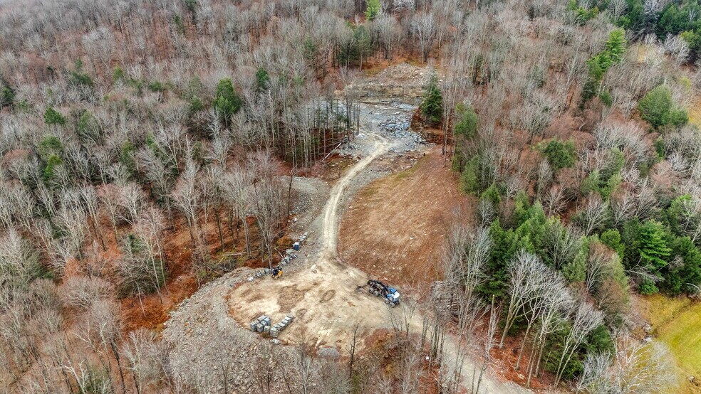 More Photos Of 365 Meade Rd, Susquehanna Specialty For Sale