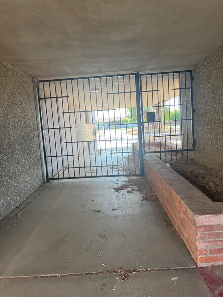 More Photos Of 401 S 3rd St, Blythe Religious Facility For Sale