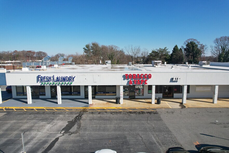 More Photos Of 4639-4653 W Market St, Greensboro Unknown For Lease