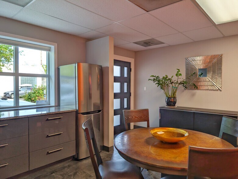 More Photos Of 5828 N Lombard, Portland Medical For Sale