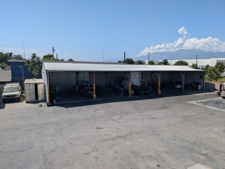 More Photos Of 17736 Slover Ave, Bloomington Warehouse For Lease