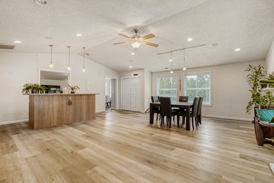 More Photos Of 810 NE 167th Ave, Vancouver Assisted Living For Sale