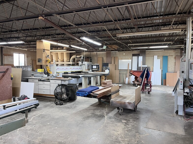 More Photos Of 1329 E High St, Charlottesville Warehouse For Sale