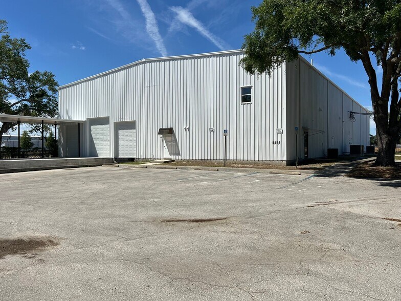 Primary Photo Of 3445 SW 6th St, Ocala Manufacturing For Sale