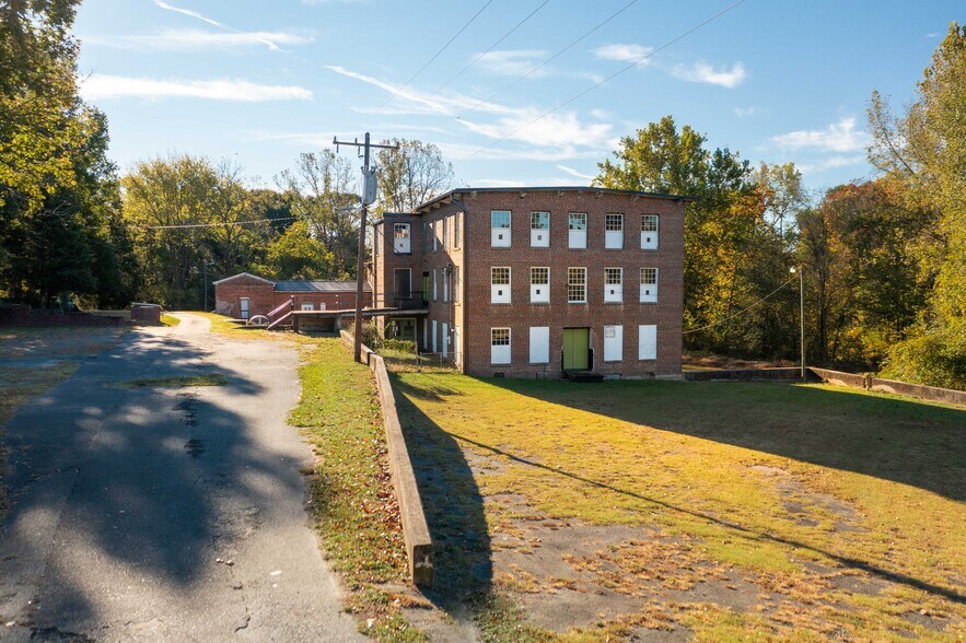 More Photos Of 250 N Main St, Mount Holly Office For Sale