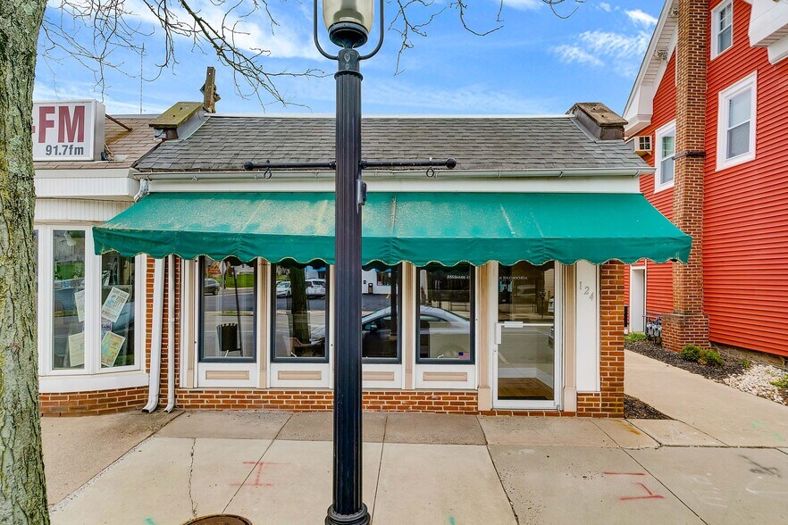 More Photos Of 124 S York Rd, Hatboro Office For Sale
