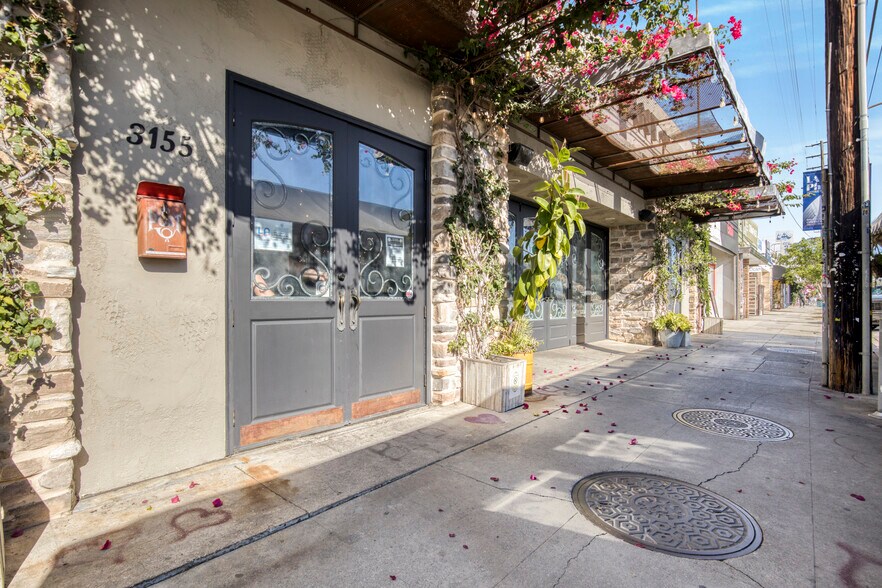 More Photos Of 3155-3157 Glendale Blvd, Los Angeles Restaurant For Lease