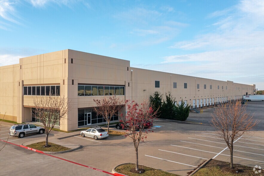 Primary Photo Of 3901 Corporate Dr, Lancaster Distribution For Lease