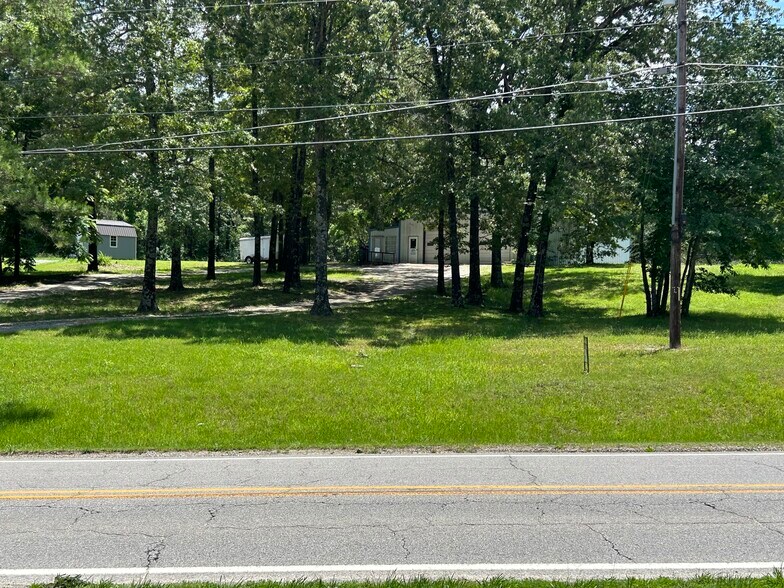 More Photos Of 2682 AR-56, Calico Rock Service For Sale