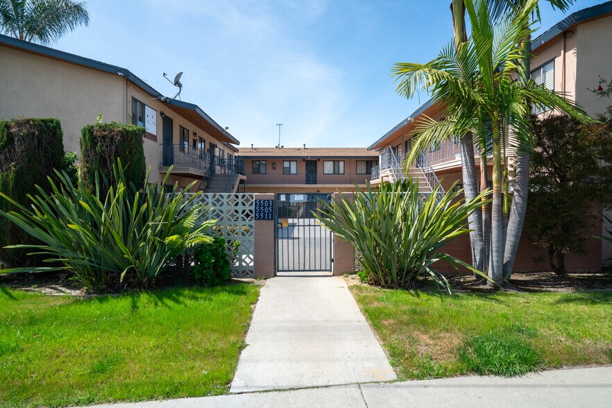 More Photos Of 5505 Cherry Ave, Long Beach Apartments For Sale
