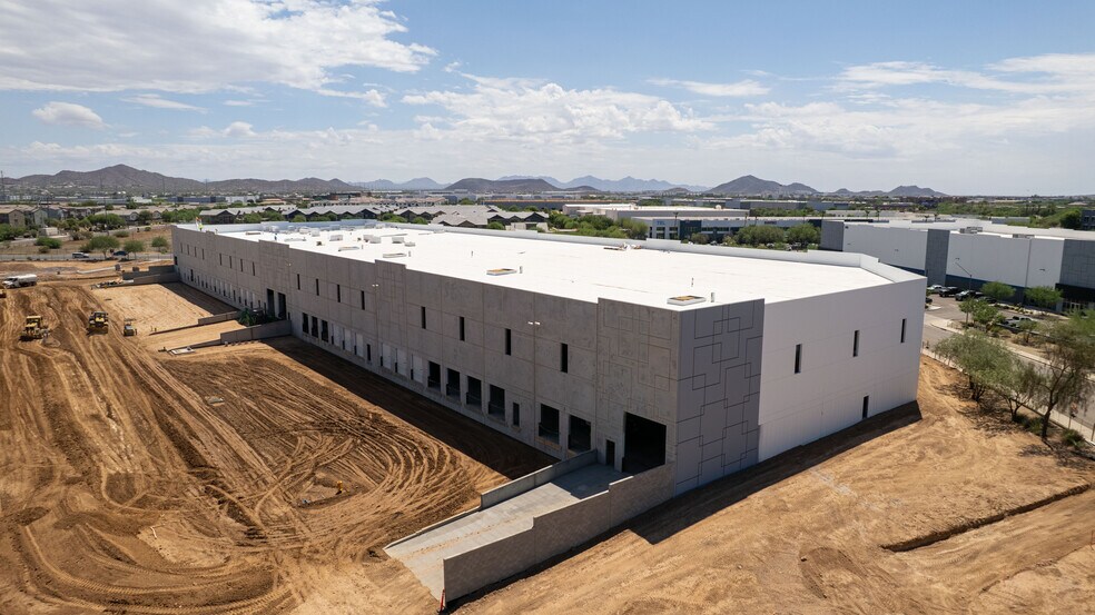 More Photos Of 2415-2335 W Corporate Center Dr, Phoenix Unknown For Lease