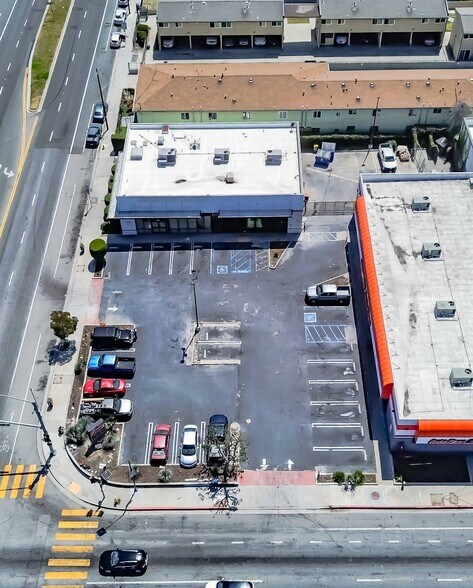 More Photos Of 2614 N Wilmington Ave, Compton Freestanding For Sale