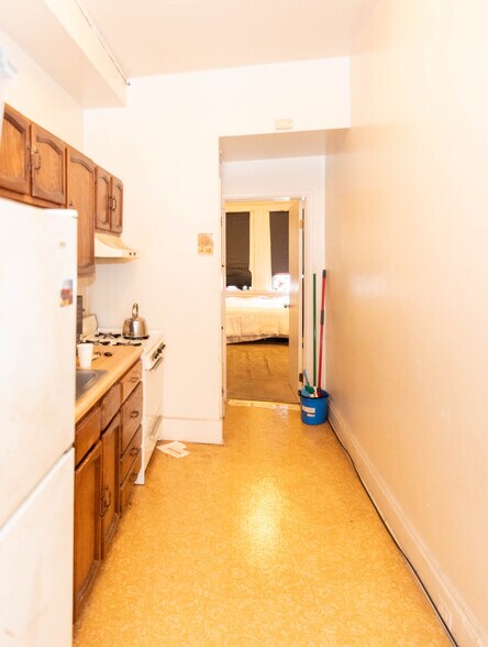 More Photos Of 46 W Biddle St, Baltimore Apartments For Sale