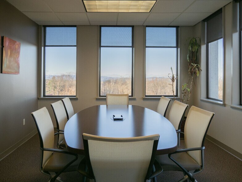 More Photos Of 346 Shelburne Rd, Burlington Office For Lease