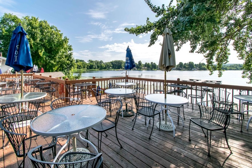 More Photos Of 141 Congamond Rd, Southwick Restaurant For Lease