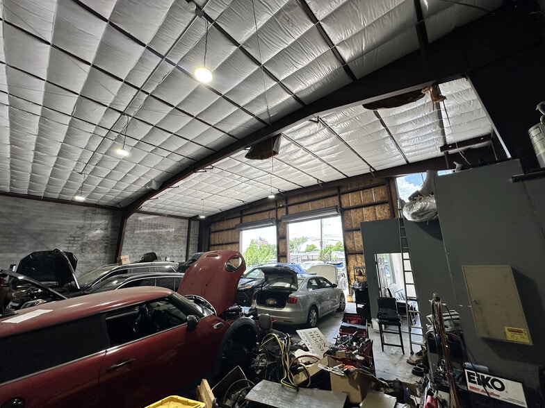 More Photos Of 3825 Jeanetta St, Houston Industrial For Sale