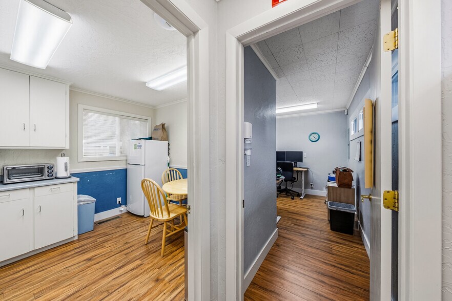 More Photos Of 21990 Highway 62, Shady Cove Healthcare For Sale