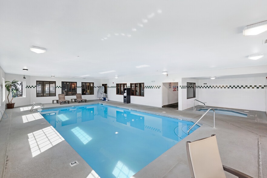 More Photos Of 1818 Basin St SW, Ephrata Hotel For Sale