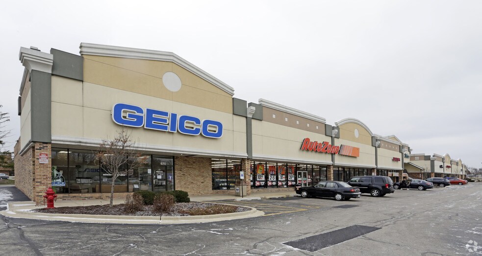 More Photos Of 600-670 S Roselle Rd, Schaumburg Storefront For Lease