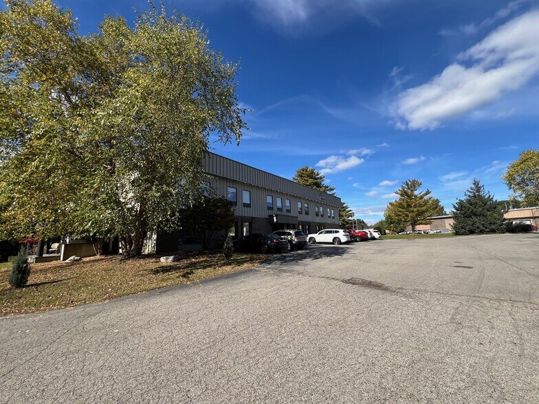 More Photos Of 2240 29th St SE, Grand Rapids Warehouse For Lease