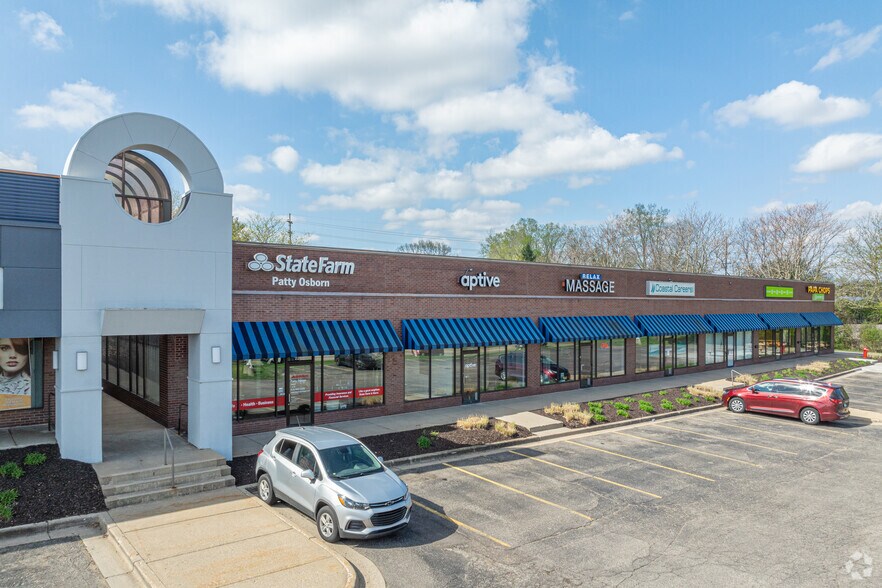 More Photos Of 2222-2314 28th St SE, Grand Rapids Storefront For Lease