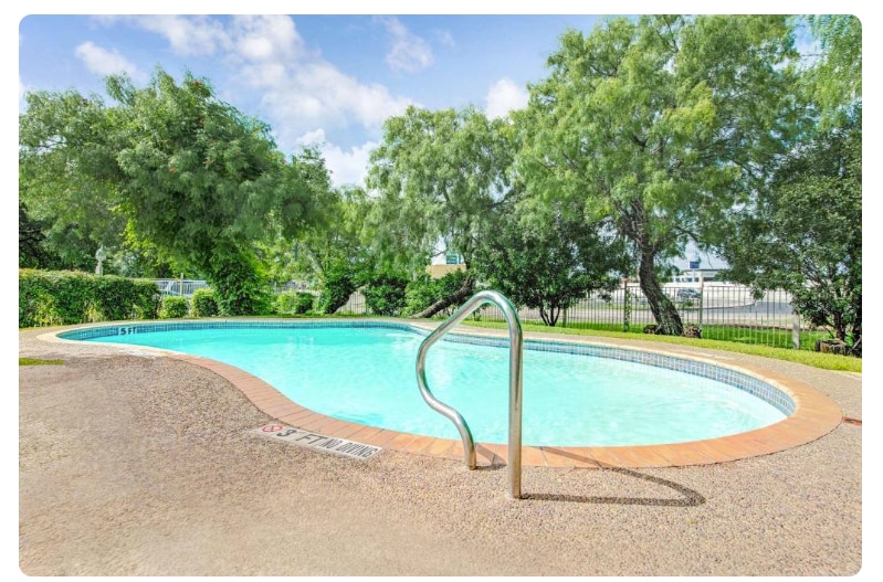 More Photos Of 5319 Casa Bella, San Antonio Hotel For Sale