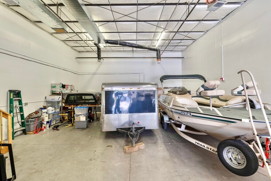 More Photos Of 9903 Titan Ct, Littleton Warehouse For Lease