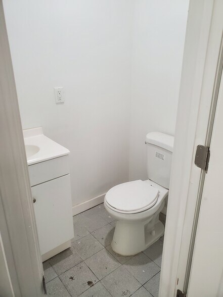 More Photos Of 1180 Summit Ave, Jersey City Storefront Retail Residential For Sale