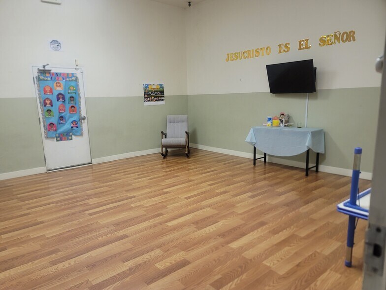 More Photos Of 701 H St, Modesto Loft Creative Space For Sale