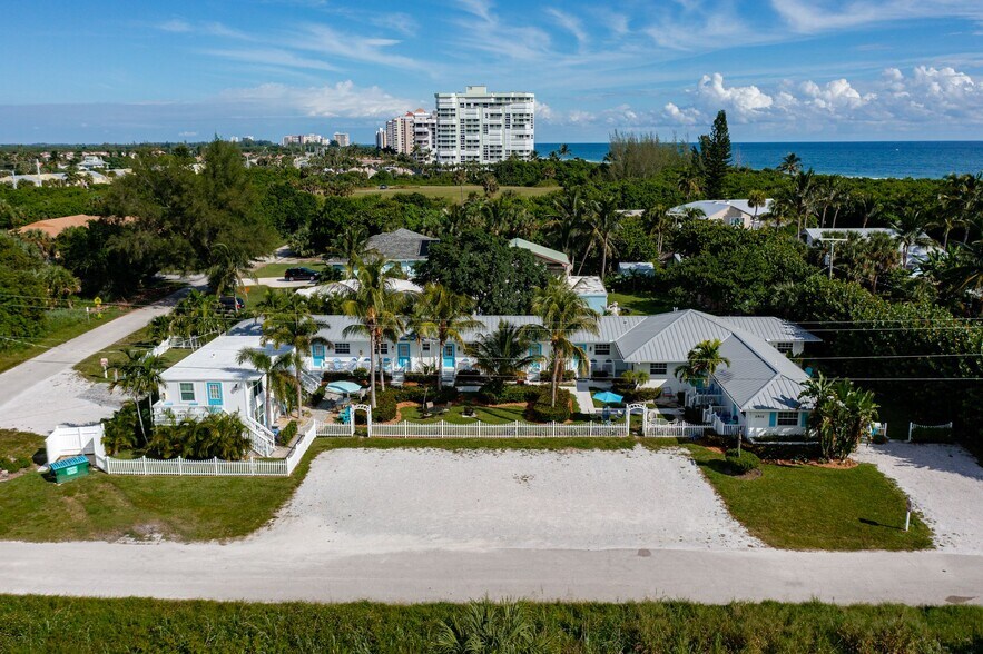 Primary Photo Of 2502 Tamarind Dr, Hutchinson Island Hotel For Sale