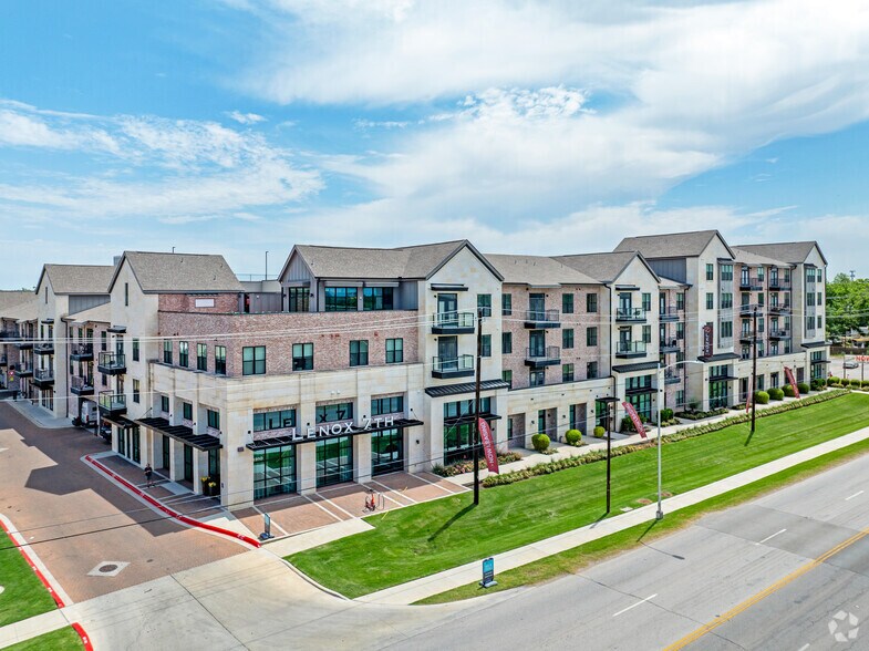 Primary Photo Of 4910 E 7th St, Austin Coworking Space