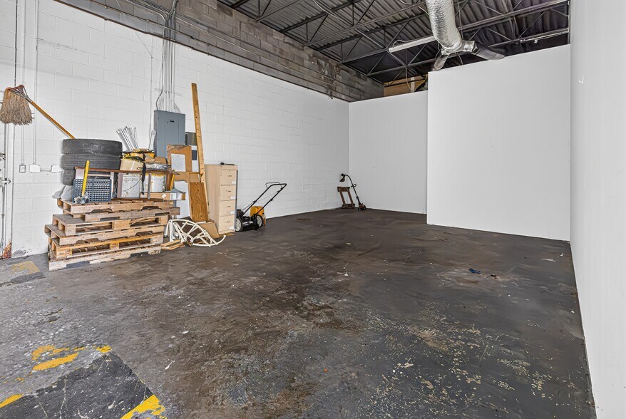 More Photos Of 1379 Bucktail Rd, Saint Marys Unknown For Lease