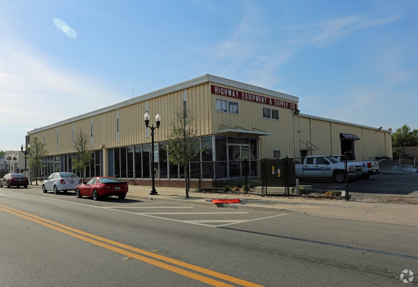 Primary Photo Of 1016 W Church St, Orlando Showroom For Lease