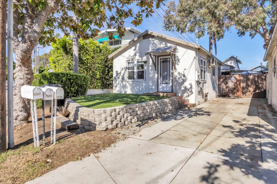 More Photos Of 1222 Corona St, Hermosa Beach Apartments For Sale
