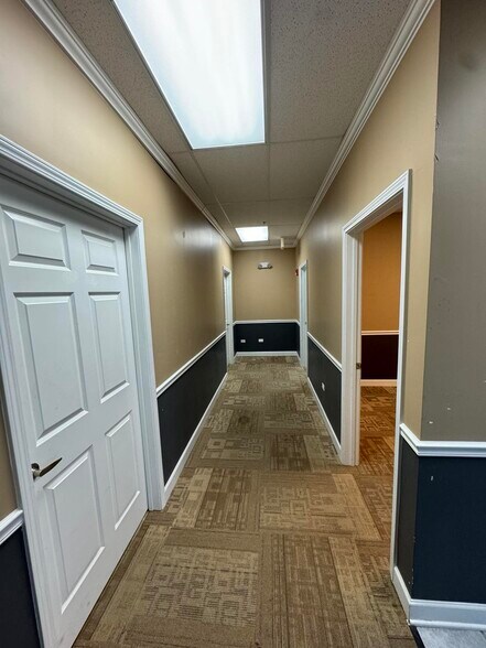 More Photos Of 1201-1217 W Remington Blvd, Romeoville Warehouse For Lease