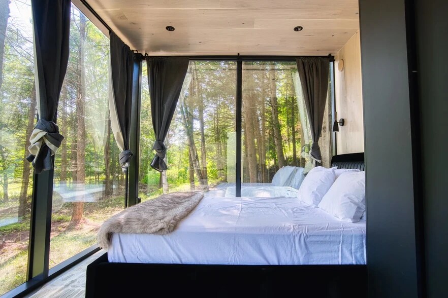 More Photos Of 218 NY-296, Windham Hotel For Sale