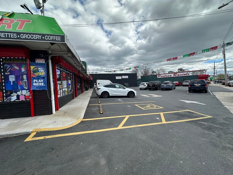 More Photos Of 1060 Richmond Rd, Staten Island Freestanding For Lease