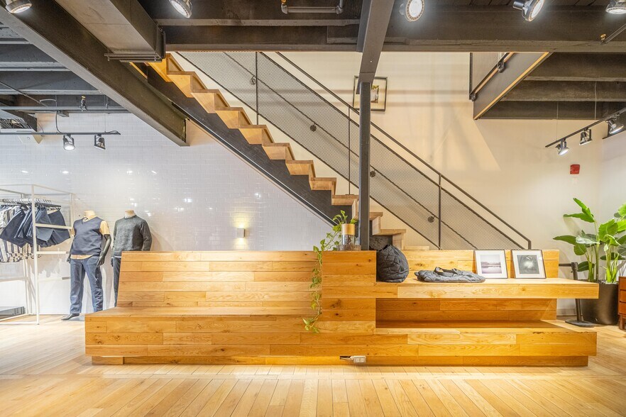 More Photos Of 1420-1432 Rue Stanley, Montréal Storefront Retail Office For Lease