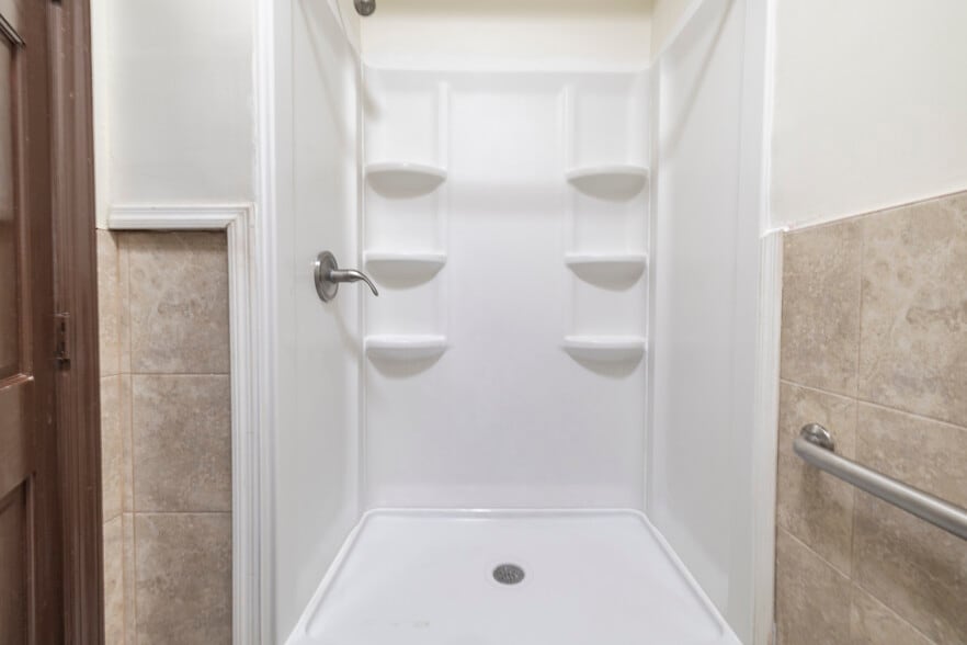 More Photos Of 148-11 175th St, Jamaica Storefront Retail Office For Sale