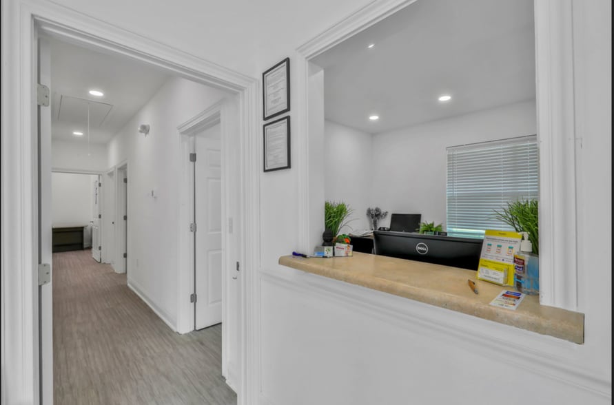 More Photos Of 6100 Greenland Rd, Jacksonville Medical For Sale