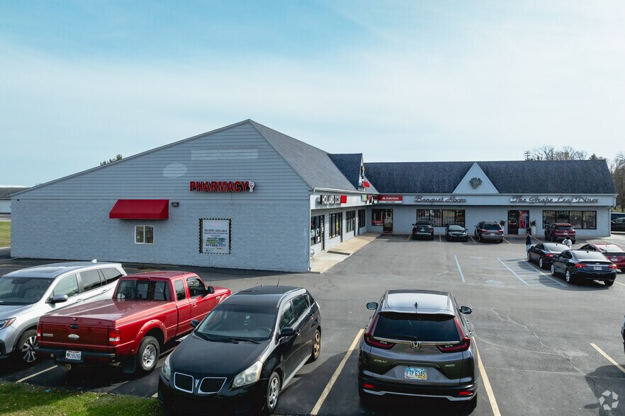 More Photos Of 909 S McCord Rd, Holland Unknown For Lease