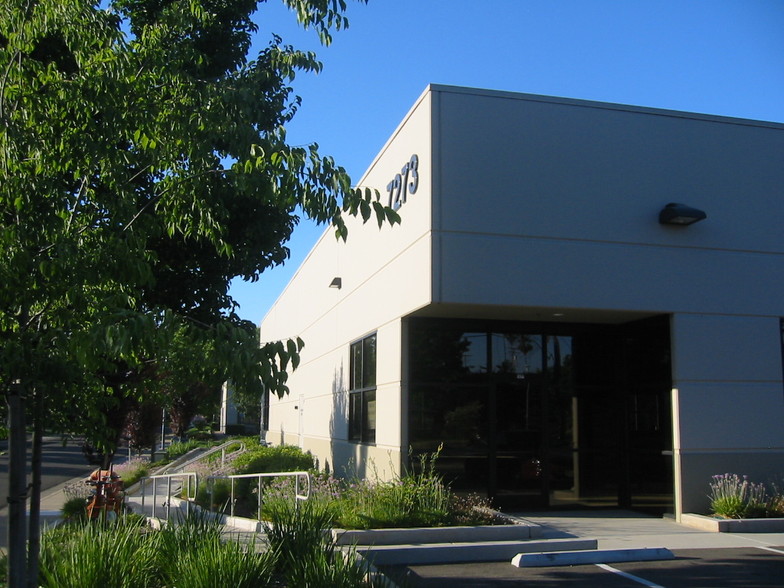 Primary Photo Of 7273 14th Ave, Sacramento Flex For Lease