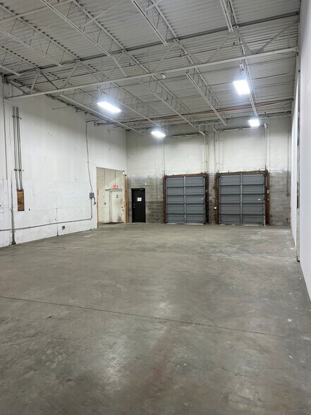 More Photos Of 10610 Iron Bridge Rd, Jessup Warehouse For Lease