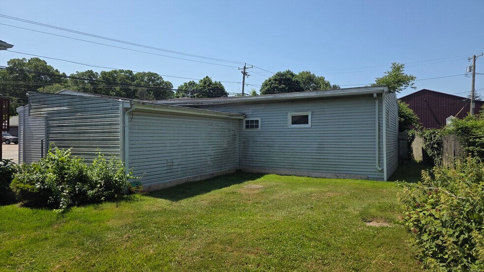 More Photos Of 741 Main Rd & 2 Haskins Rd, Tiverton Storefront Retail Residential For Sale