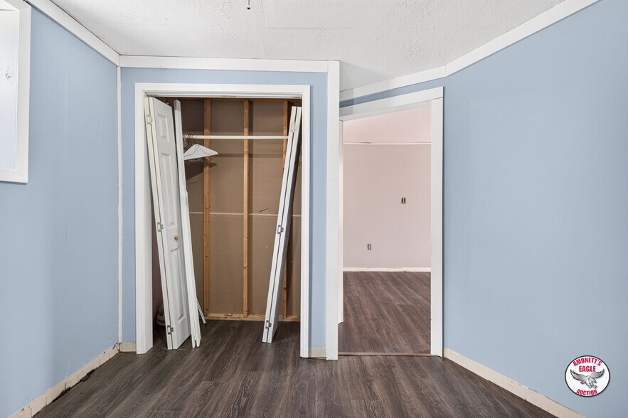 More Photos Of 2969 Moodyville Rd, Byrdstown General Retail For Sale