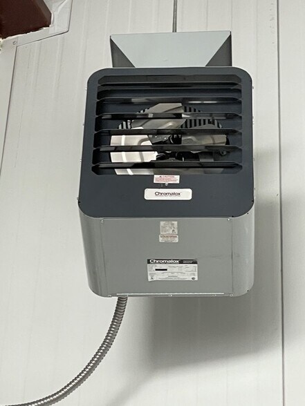 More Photos Of 3656 Stagecoach Rd, Longmont Warehouse For Sale