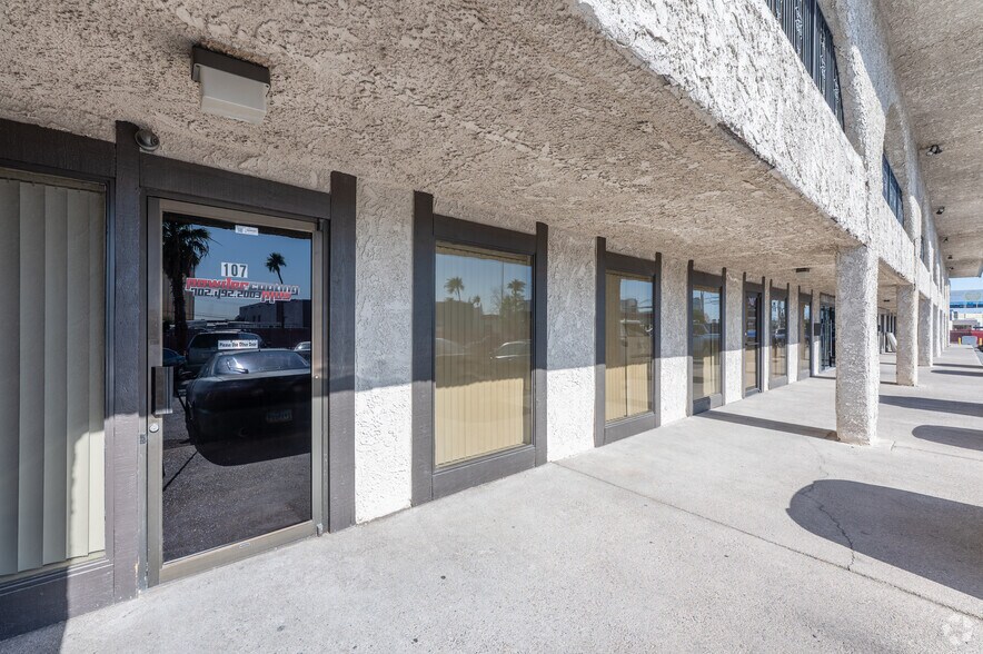 More Photos Of 5325 S Valley View Blvd, Las Vegas Warehouse For Lease
