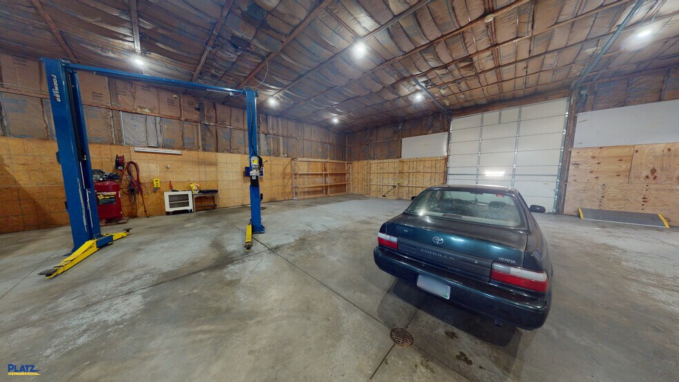 More Photos Of 2000 McCartney Rd, Youngstown Warehouse For Sale